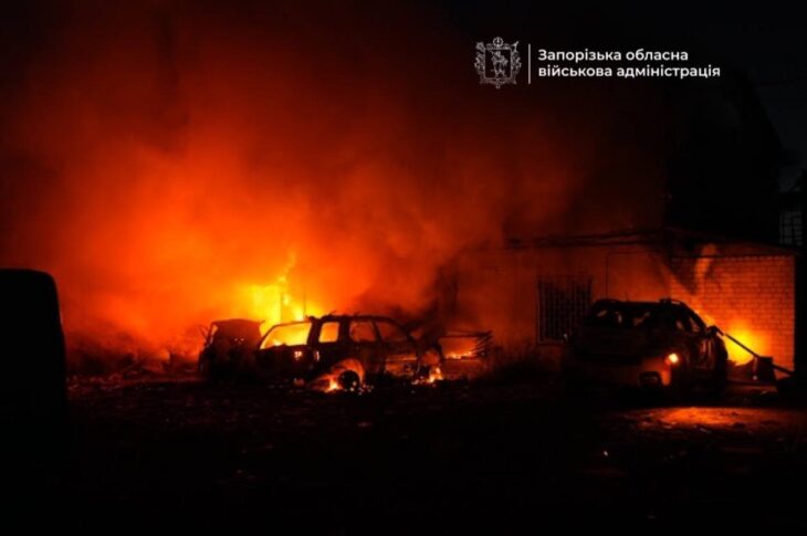 Новини України - РФ гатить по промислових і цивільних об'єктах Запоріжжя