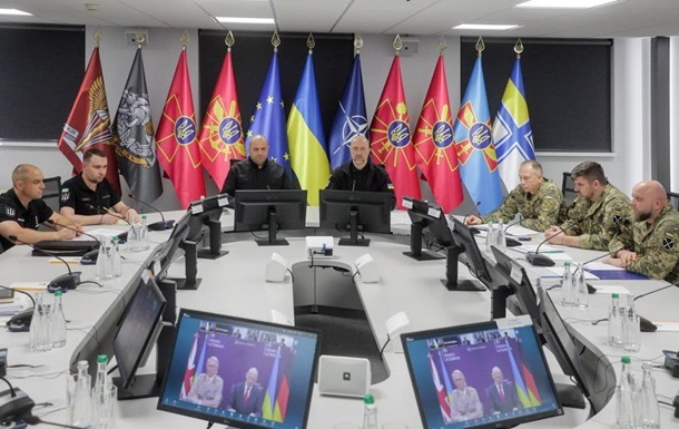 Новини України - Шмигаль прибув на засідання Рамштайну у Лондоні