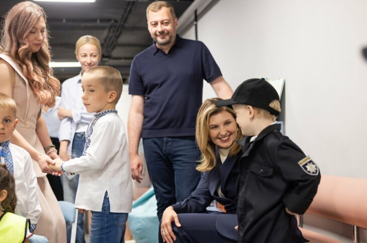 Перша леді України разом із командою Фундації відвідала укриття та Школу Супергероїв на Чернігівщині