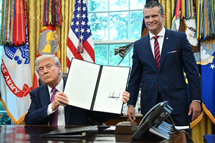 Новини світу - Трамп підписав указ про перейменування Пентагону у "Міністерство війни"