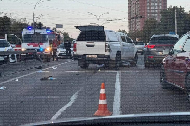 Новини Києва - У Києві сталося смертельне ДТП за участю військового