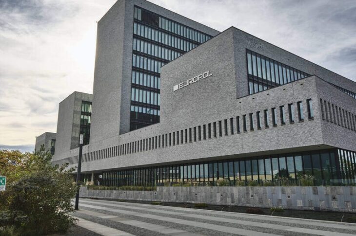 Новини світу - У Нідерландах арештували підлітків за підозрою у шпигунстві на користь РФ