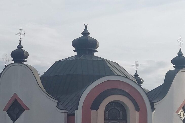 Новини світу - У Польщі із купола української церкви зрізали хрест - посол