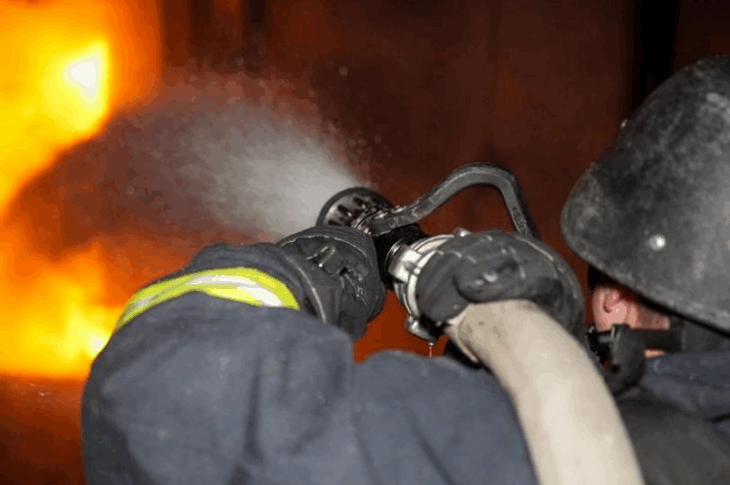 Новини України - Удар по Луцьку: є пошкодження, виникли пожежі