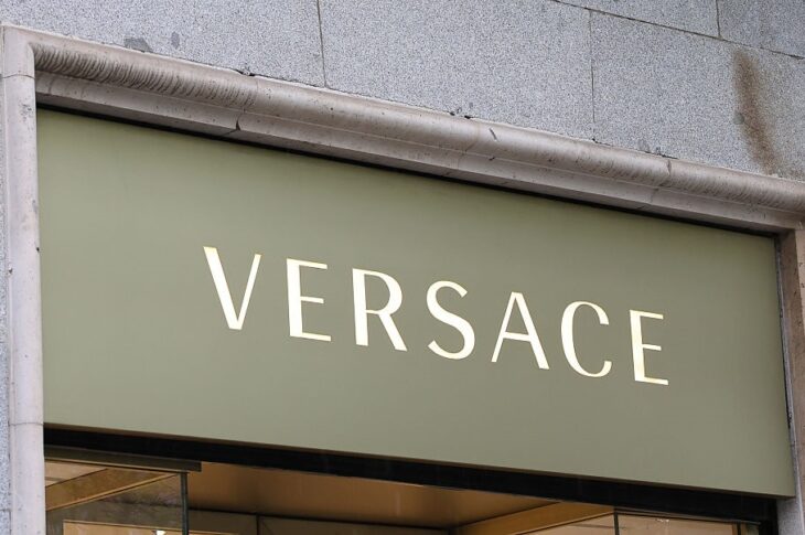 Новини бізнесу - Єврокомісія дозволила купівлю Versace модним домом Prada