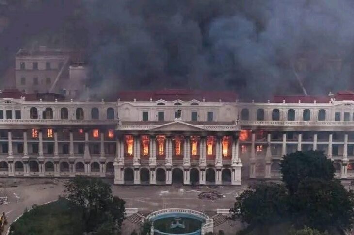 Новини світу - З'явилось відео пожежі в будівлі парламенту Непалу