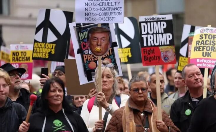 Новини світу - Зупиніть Трампа: у Лондоні мітингують тисячі осіб