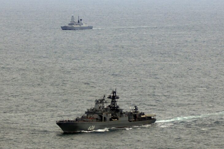 Новини світу - Британія перехопила російський військовий корабель у своїх водах