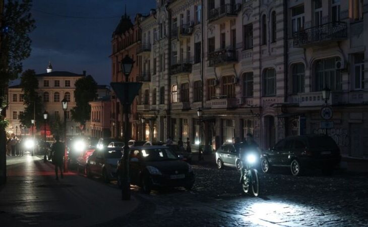 Новини України - Частина Рівного залишилась без світла