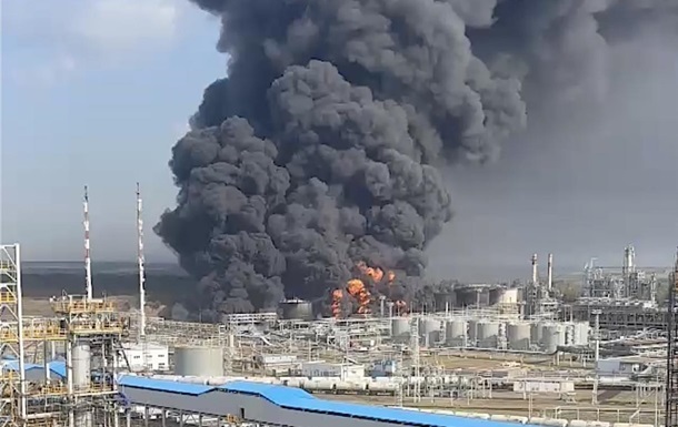 Новини України - Дефіцит пального у Росії сягнув 20% - Зеленський