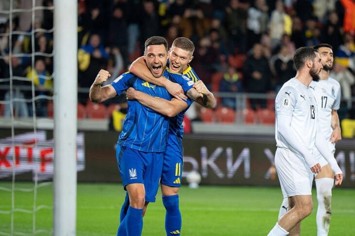 Новини спорту - Довбик пояснив, як команда відреагувала на гол у роздягальню