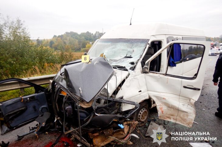 Новини України - ДТП на Рівненщині: загиблий і 6 постраждалих