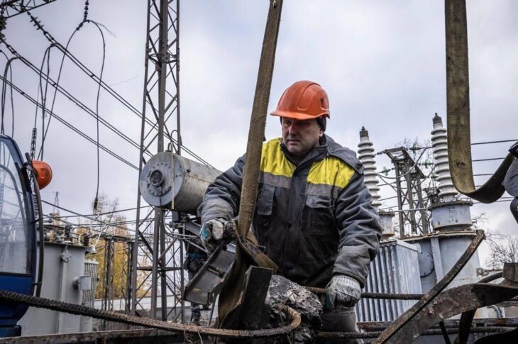 Новини України - Енергетики повністю заживили Черкаську область