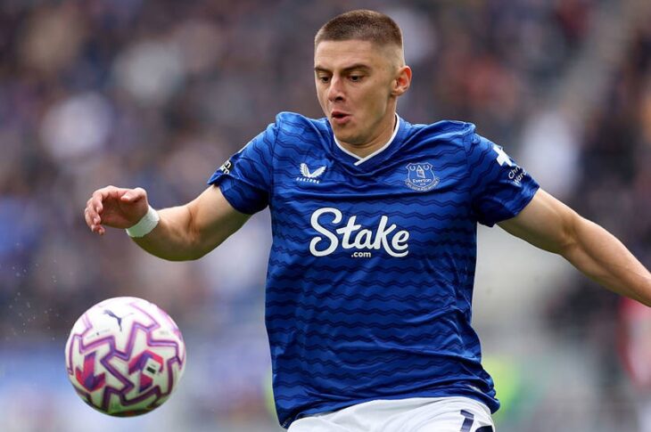 Новини спорту - Евертон продовжить контракт з Миколенком