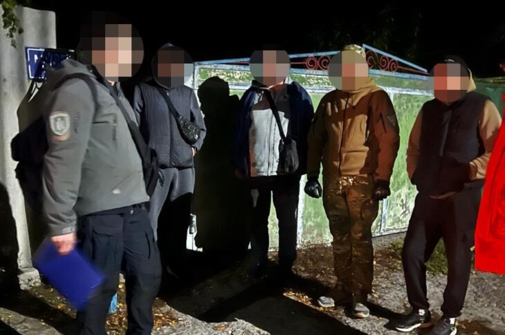 Новини України - Харківські військові збували пальне з частини