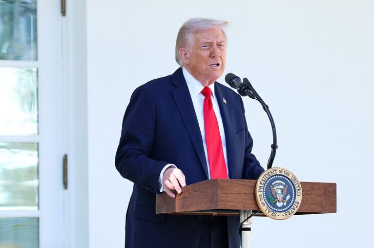 Новини світу - Людина Путіна в США. Трамп змінює ставлення до РФ