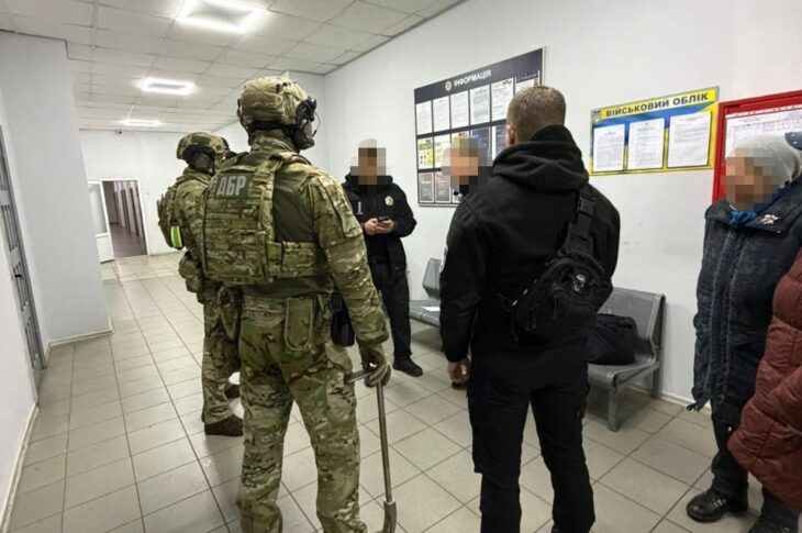 Новини України - Ни Київщині поліціянт "кришував" наркобізнес за $10 тисяч