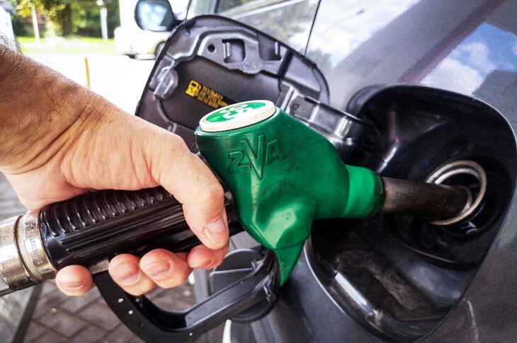 Новини світу - Паливна криза в РФ: ліміт на продаж бензину ввели ще в трьох регіонах