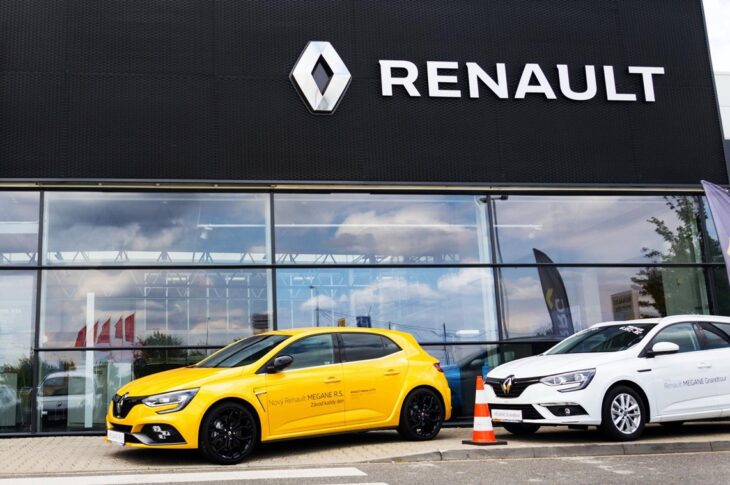 Новини бізнесу - Росія наклала санкції на Renault за допомогу Україні