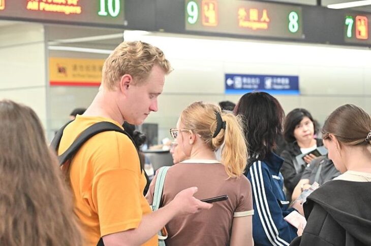 Новини світу - Росіянам масово блокують виїзд за кордон через повістки - соцмережі