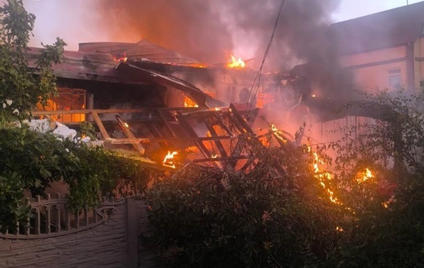 Новини України - Росіяни атакували Херсон: одна людина загинула, ще четверо поранені