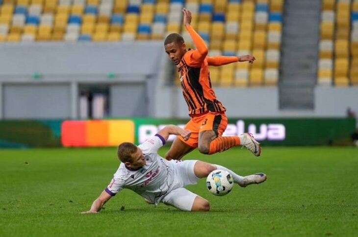 Новини спорту - Шахтар посипає голову попелом: 1:4 у грі з ЛНЗ як рекорд невдачі