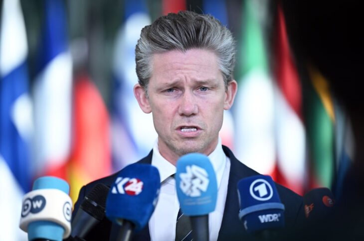 Новини світу - Швеція закликала Європу перейти "у режим війни"