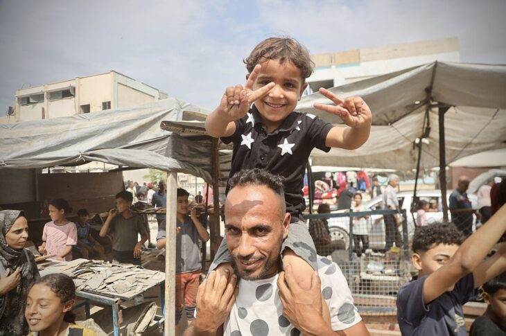 Новини світу - Тисячі мешканців Гази повертаються додому - ЗМІ