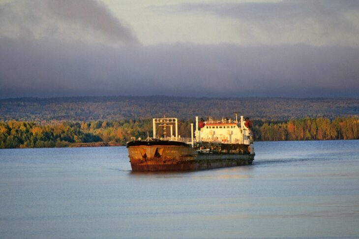 Новини бізнесу - Ціна російської нафти впала нижче $50 за барель