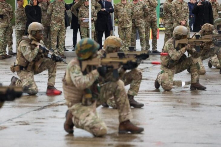 Новини світу - У Бельгії над військовим об'єктом кружляли невідомі дрони
