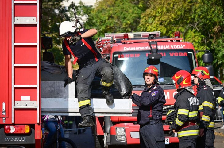 Новини світу - У Бухаресті через вибух у багатоповерхівці загинули троє людей