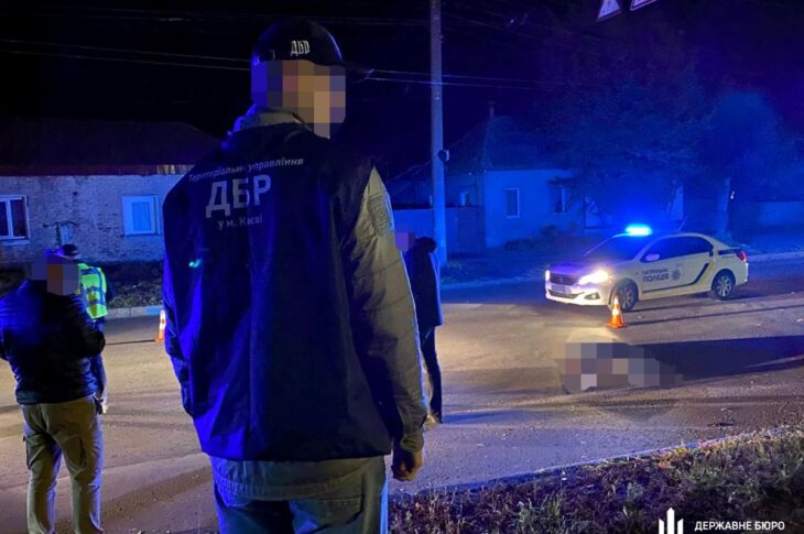 Новини України - У Чернігові поліцейський на смерть збив військового на пішохідному переході