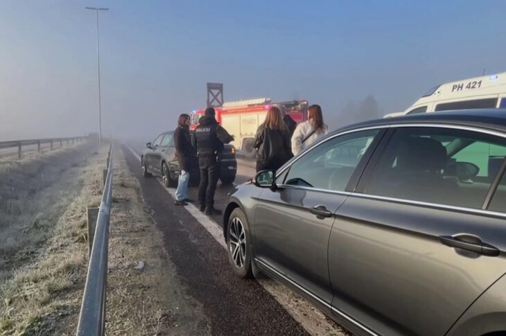 Новини світу - У Фінляндії десятки автівок зіткнулисьу ДТП