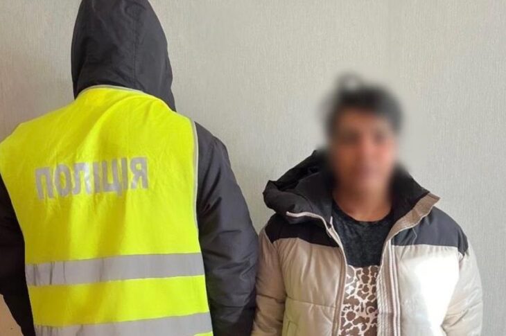 Новини Києва - У Києві "ворожка" виманила у дівчини 120 тисяч за зняття "порчі"