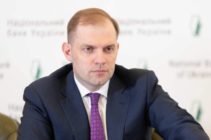 Новини бізнесу - У Нацбанку пояснили, чому дешевшає гривня