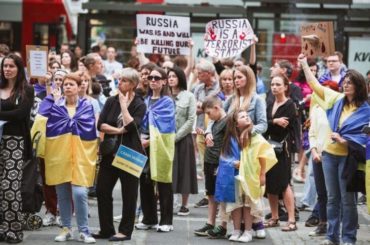 Новини світу - У Німеччині сотні угорців видавали себе за біженців з України