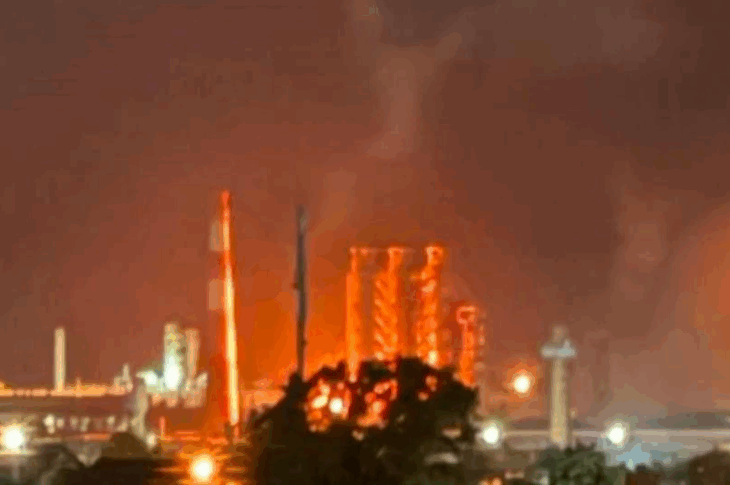 Новини світу - У Росії зупинив роботу один з найбільших НПЗ - ЗМІ