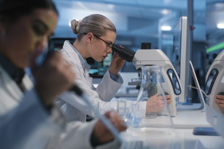 Технології - У США створили "супервакцину", яка блокує розвиток раку