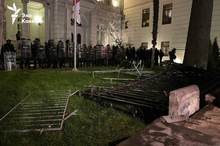 Новини світу - У Тіблісі тривають акції протесту