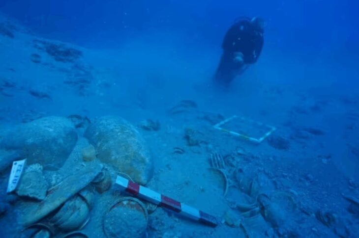 Новини світу - У Туреччині знайдено затонуле судно віком 2000 років з уцілілим вантажем