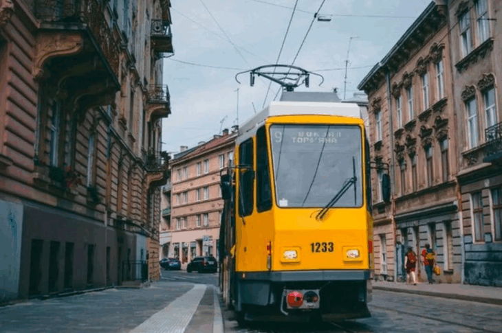 Новини України - Удар по Львову: у місті перебої зі світлом і роботою транспорту