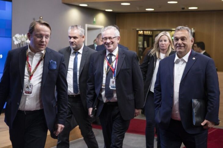 Новини світу - Угорські шпигуни намагались вербувати співробітників Єврокомісії - ЗМІ