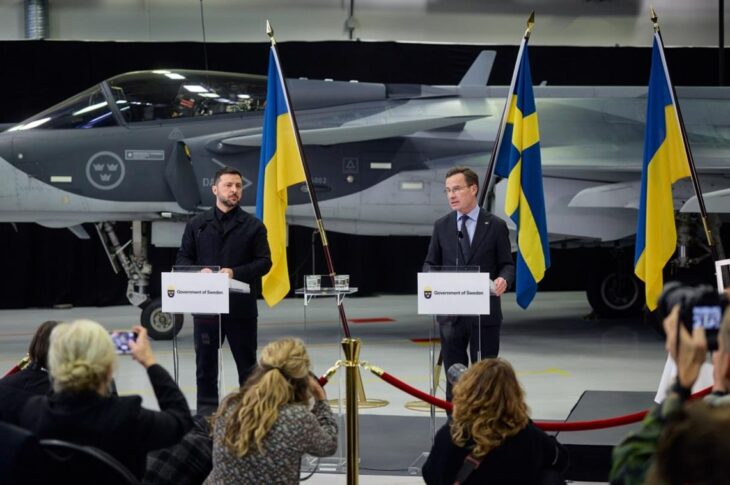 Новини України - Україна придбає у Швеції до 150 винищувачів Gripen
