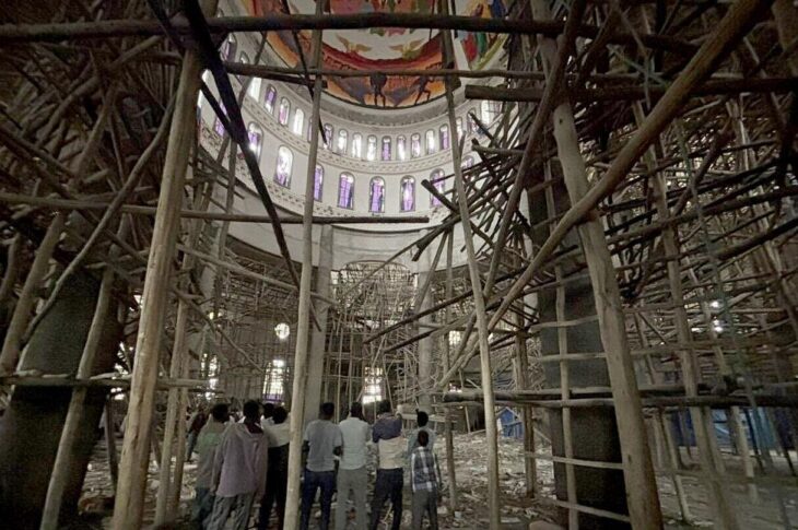 Новини світу - В Ефіопії обвалилася церква: 30 загиблих і 200 потерпілих