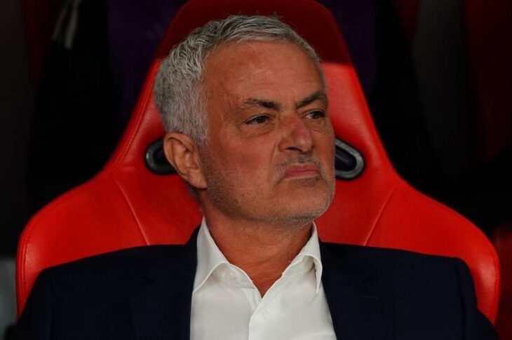 Новини спорту - Вірусна навала атакувала гравців і тренерів Бенфіки перед грою з Порту