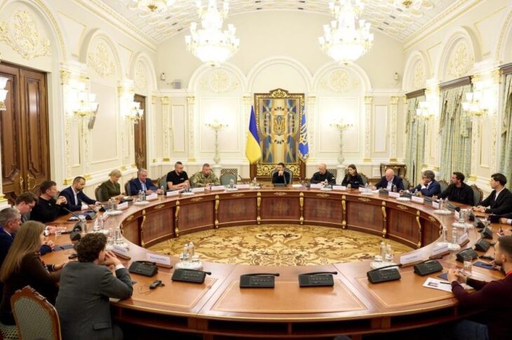 Новини України - Зеленський і бізнес обговорили відкриття експортних платформ зброї