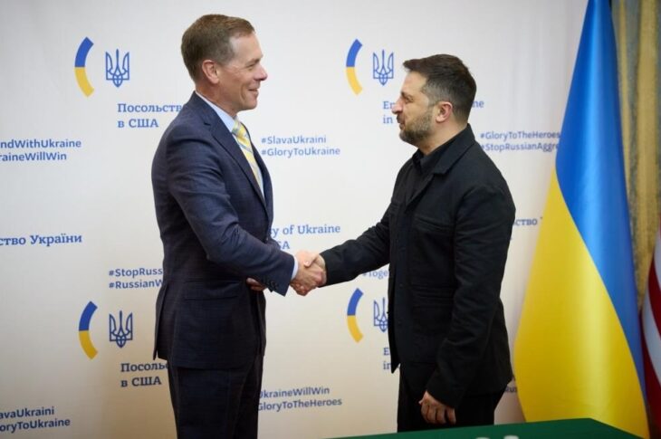 Новини України - Зеленський зустрівся із виробником Patriot