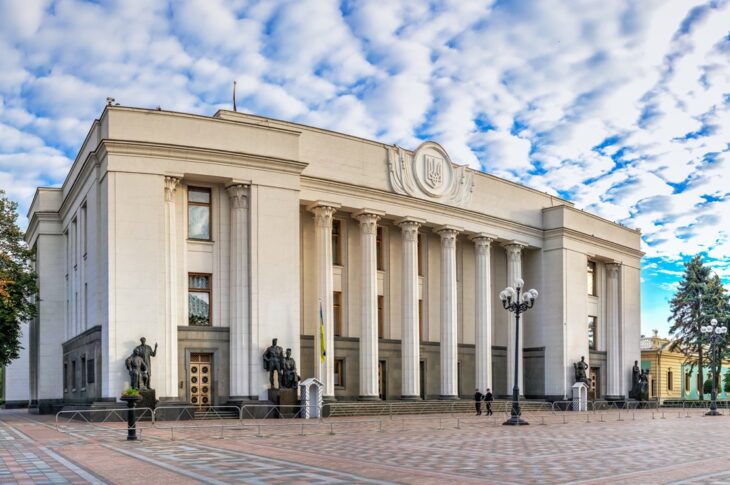 Новини України - Звільнені з полону військові отримуватимуть 50 тис. грн на місяць