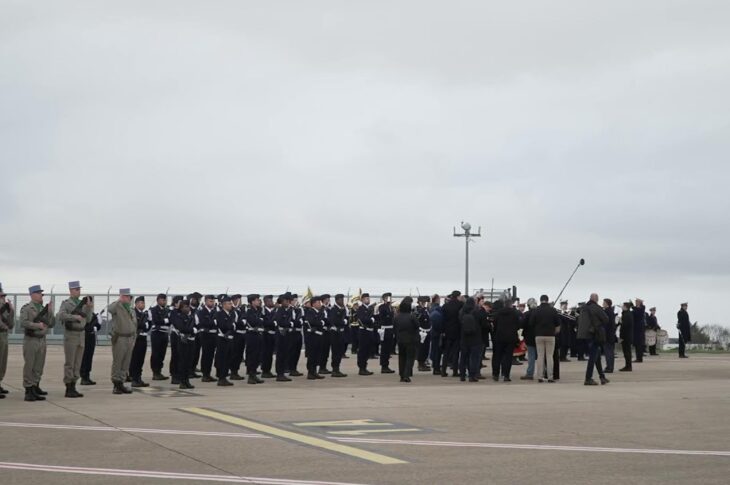 Офіційна церемонія зустрічі Володимира Зеленського з Емманюелем Макроном