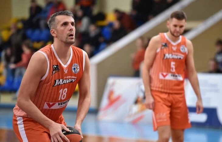 Новини спорту - Агафонов ставить крапку у професійній кар'єрі